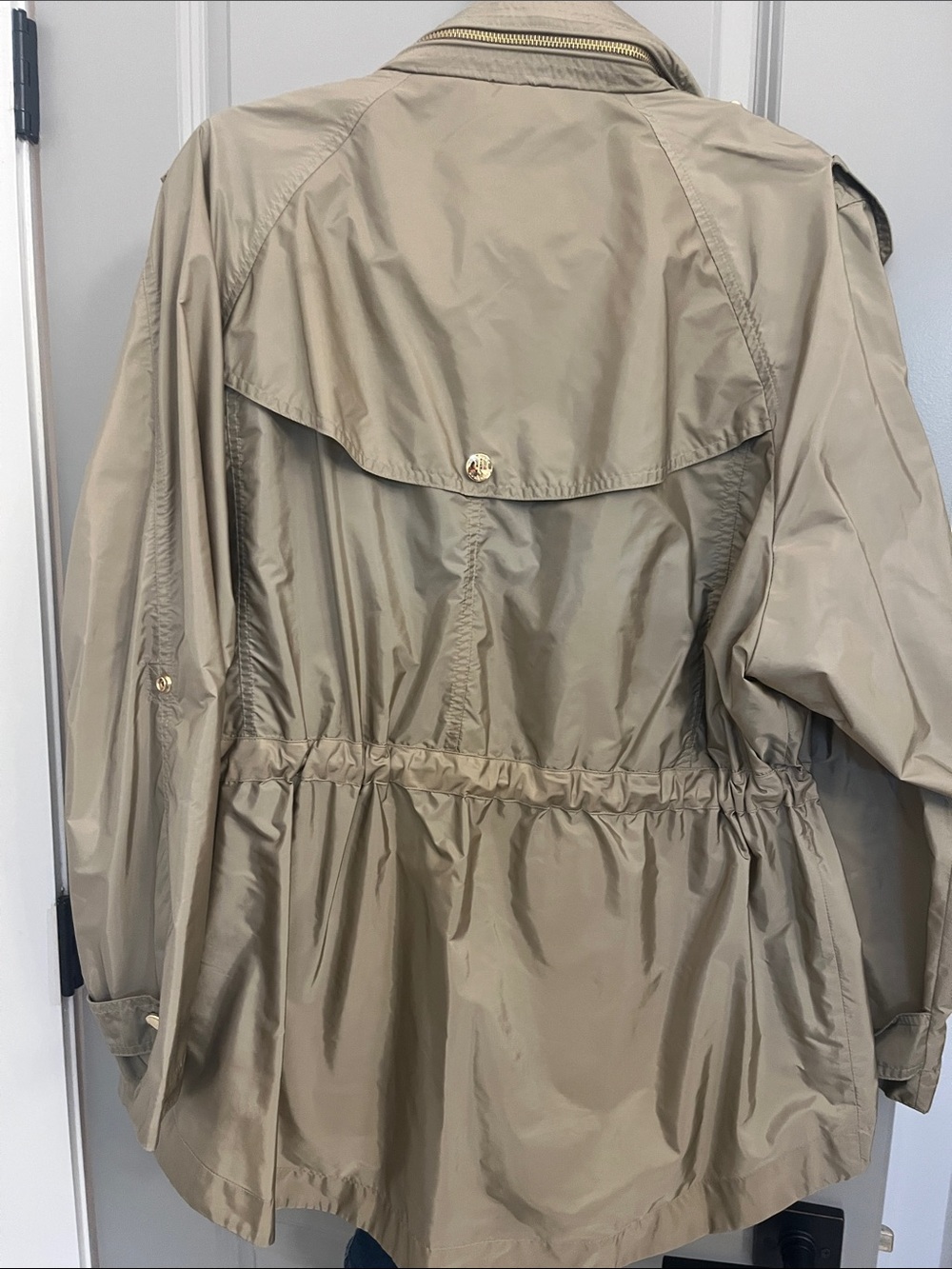 Burberry Women's Beige Utility Parka with Check Lining - Picture 4 of 6